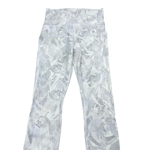 LULULEMON Train Times 7/8 Pant 25" Sz 6 Jasmine White Multi / White - Picture 3 of 5